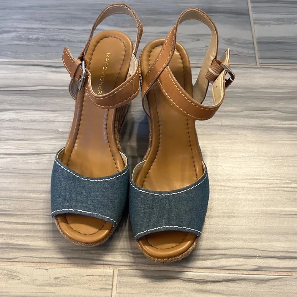 Marc‎ Fisher wedges